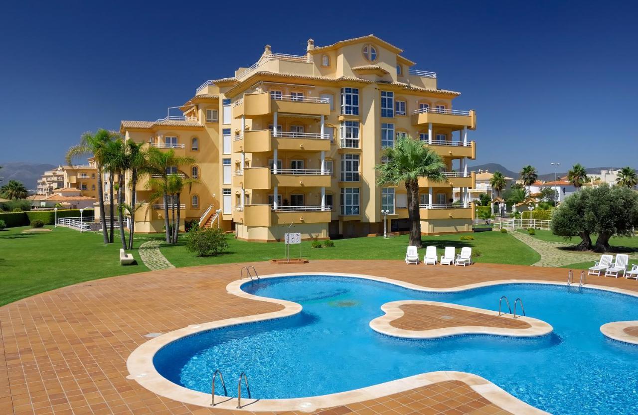 Apartamentos Y Villas Oliva Nova Golf Resort Esterno foto