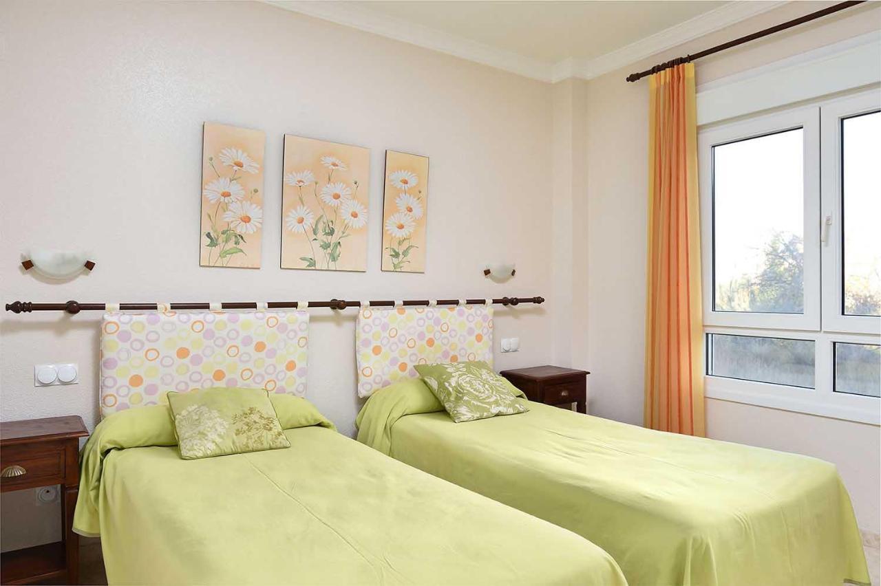 Apartamentos Y Villas Oliva Nova Golf Resort Esterno foto